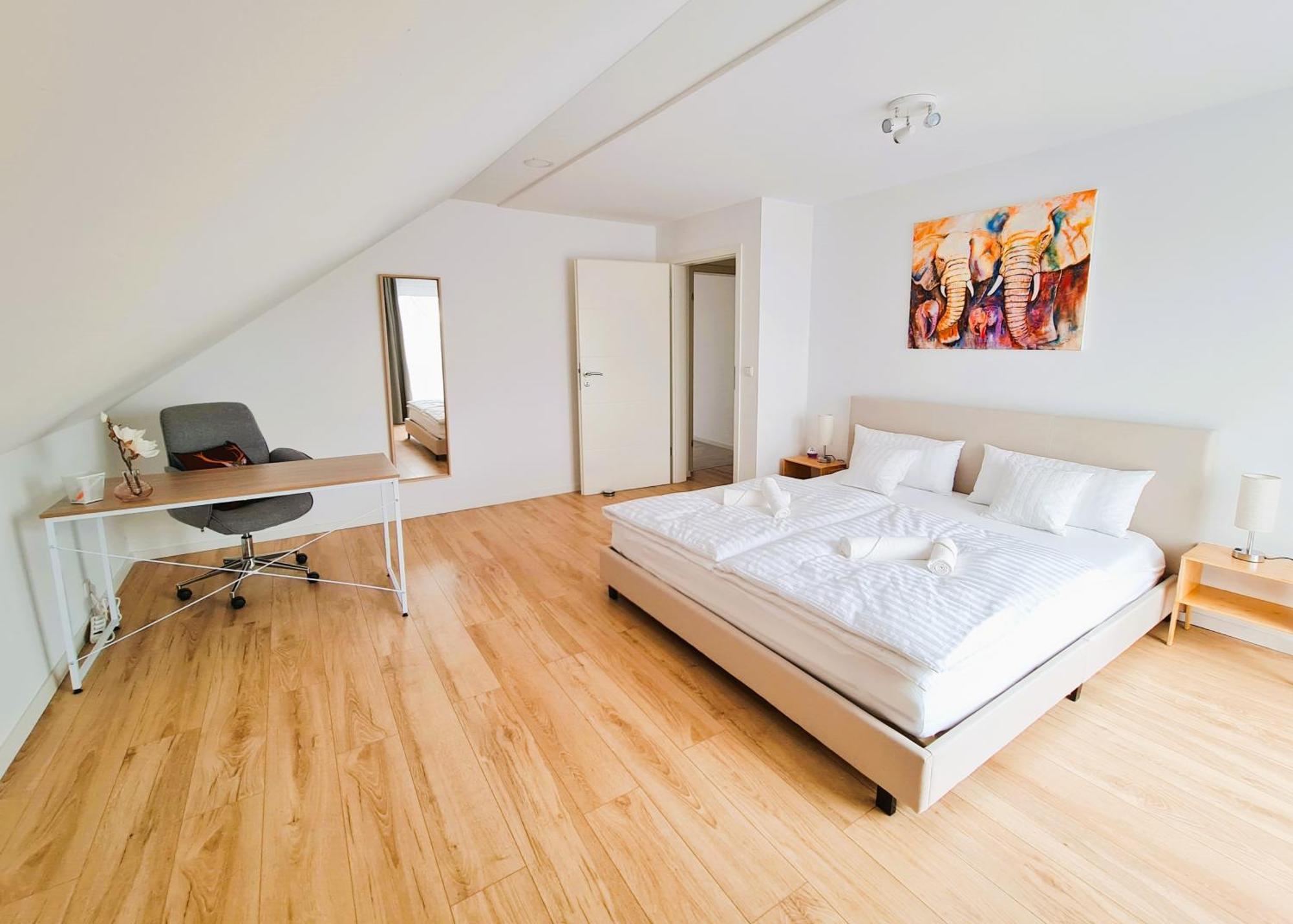 Apartment Naehe Airbus Manching Exterior foto